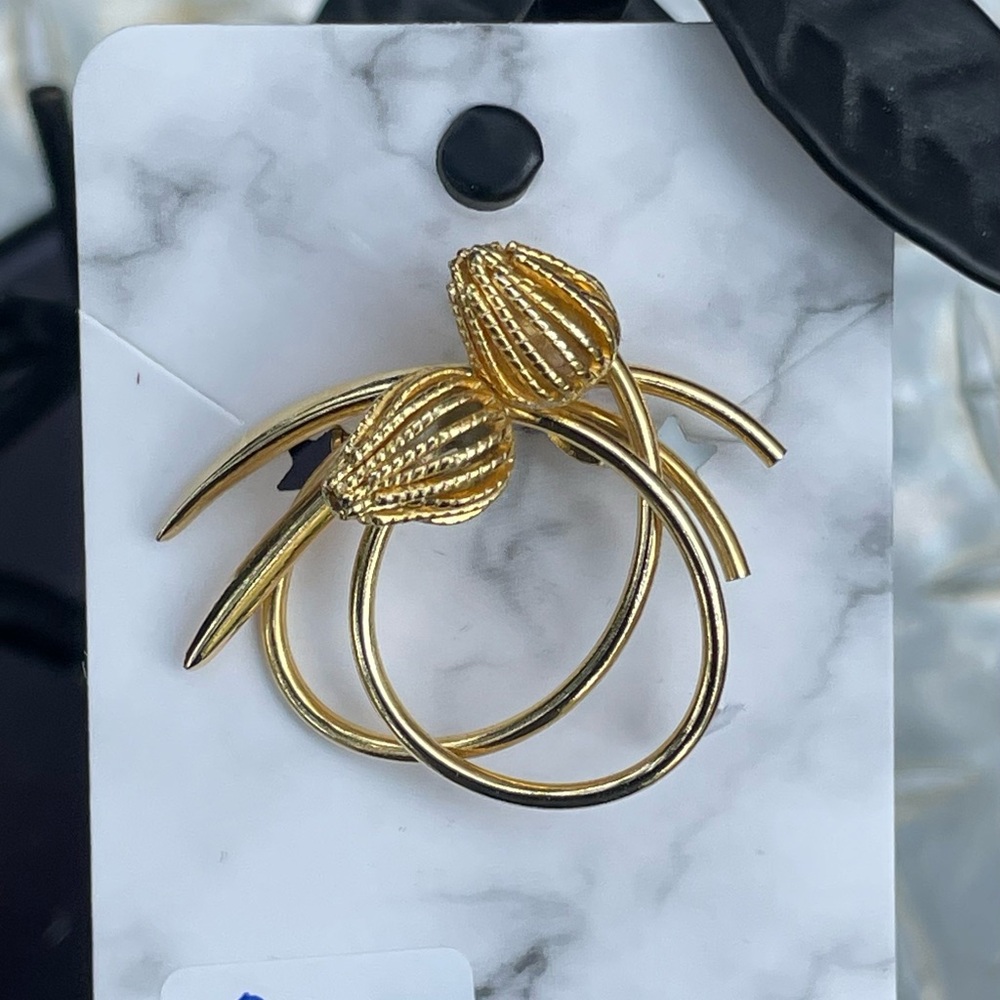 Brooch - Picture 2 of 2